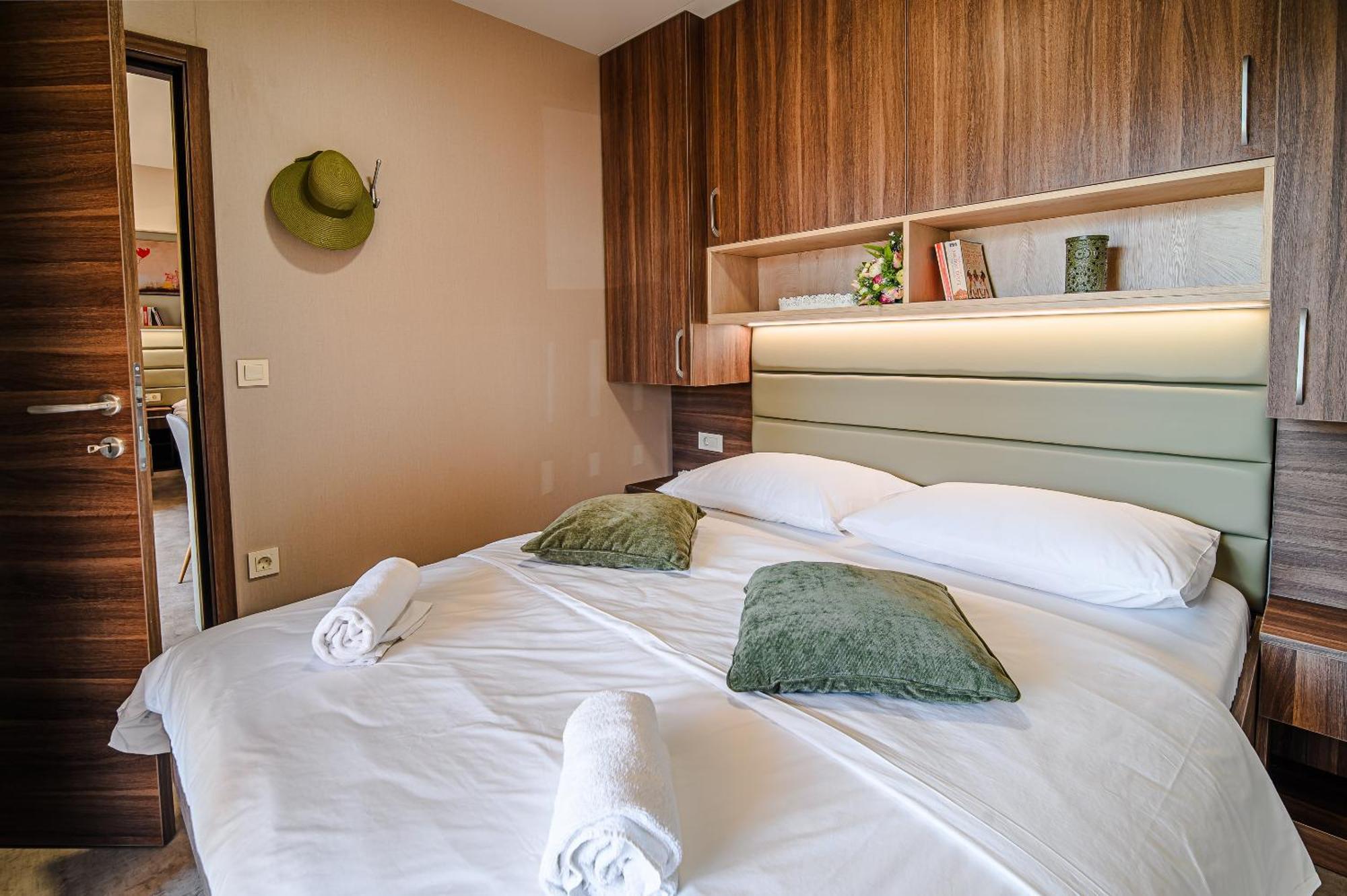 Premium Mobile Homes With Thermal Riviera Tickets Catez ob Savi Habitación foto