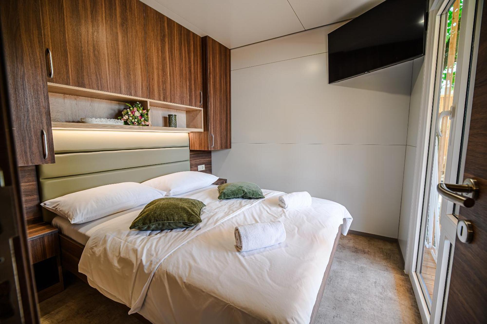 Premium Mobile Homes With Thermal Riviera Tickets Catez ob Savi Habitación foto